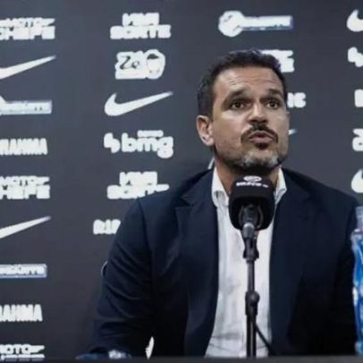 Vasco avança na contratação de volante disputado no mercado