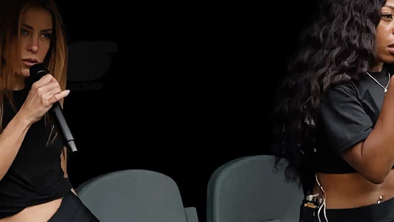 Shakira publicou registros nas redes sociais mostrando os bastidores do ensaio –