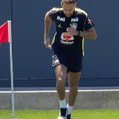 Quem Neymar entraria na equipe titular