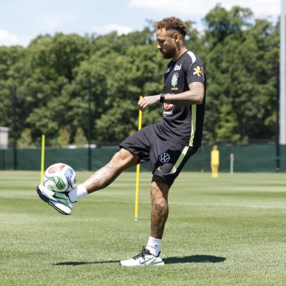 Neymar treinou, mas ainda não há data de estreia