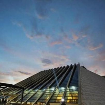 Teatro Nacional de Brasília, a pirâmide sem ápice de Niemeyer, símbolo cultural
