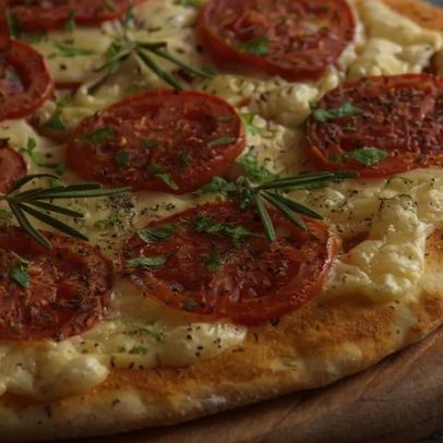 Como deixar a pizza de ontem crocante novamente