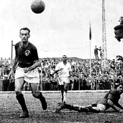 Google usa IA para recriar suposto gol de Pelé na Javari que não foi filmado