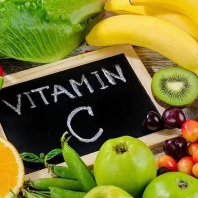 Vitamina C é essencial após os 60 anos, explica ciência
