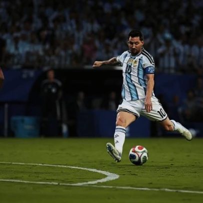 Messi é o primeiro jogador a atuar em seis Copas do Mundo