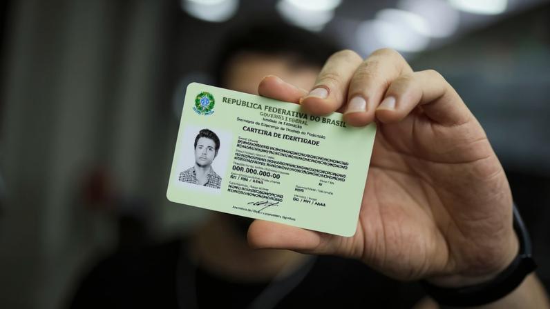 Foto CIN: pode sorrir? Preciso levar foto? Veja quais são as regras — Foto: Reprodução