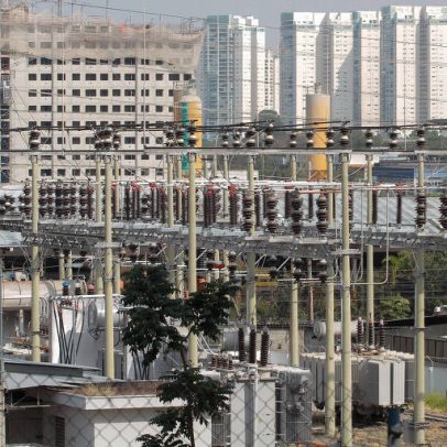 Demanda recorde por energia eleva espera até 5 anos entre indústria e centros