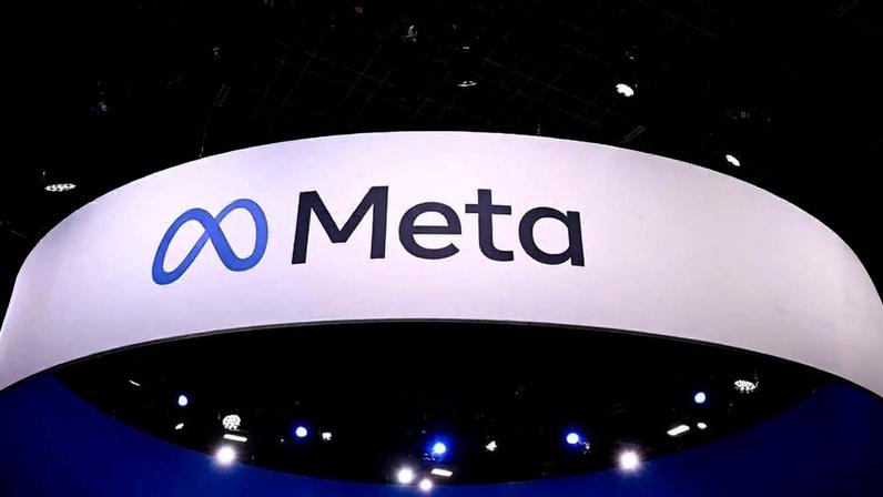 Logo da Meta em feira de tecnologia em Paris