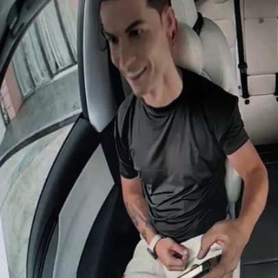 Motoristas usam bonecos de Cristiano Ronaldo para enganar sistema da Tesla