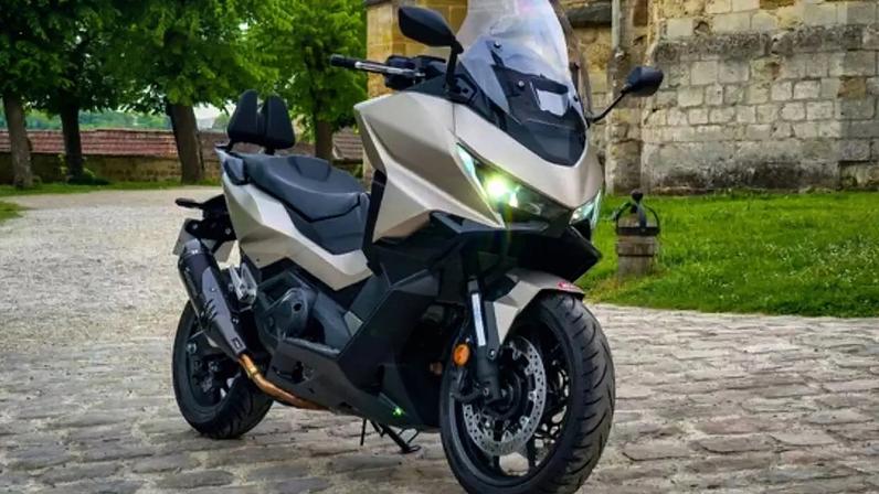 Mercado de motocicletas e scooters: as vendas caíram em maio de 2026, mas as marcas chinesas estão em alta. CFMoto, Zontes e Voge estão ganhando terreno na França. © DL