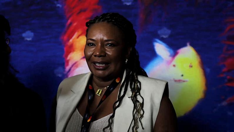 A ministra da Cultura, Margareth Menezes, na sessão de abertura da Quinzena dos Cineastas