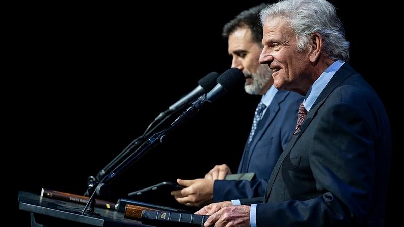 Ateu se converte durante pregação de Franklin Graham com 20.000 na Espanha