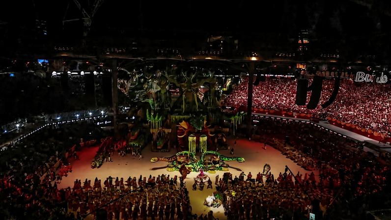 Festival atrai milhares de pessoas para a cidade amazonense