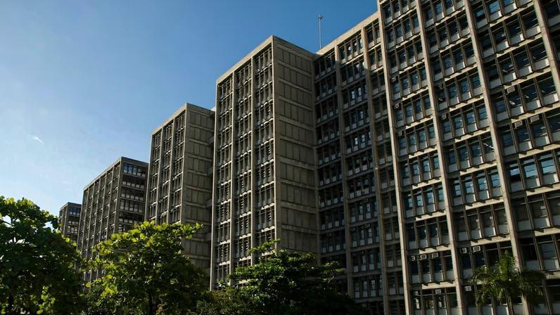 Prédios do campus da Uerj (Universidade Estadual do Rio de Janeiro), no Maracanã