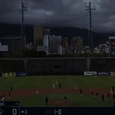 Terremoto provoca correria em jogo de beisebol na Venezuela