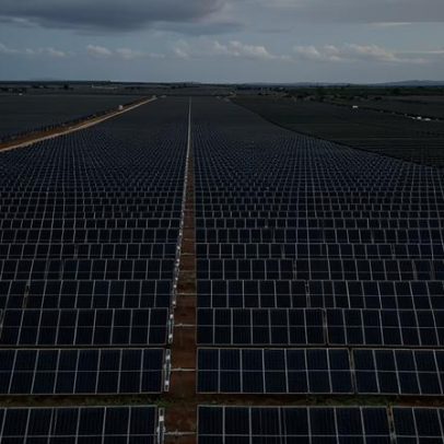 Transição energética freia em 2026, aponta Fórum Econômico Mundial