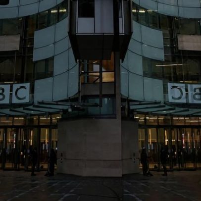 BBC planeja demissões em massa no setor de jornalismo