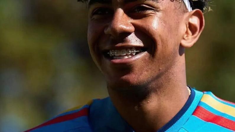 Lamine Yamal está se recuperando de lesão.