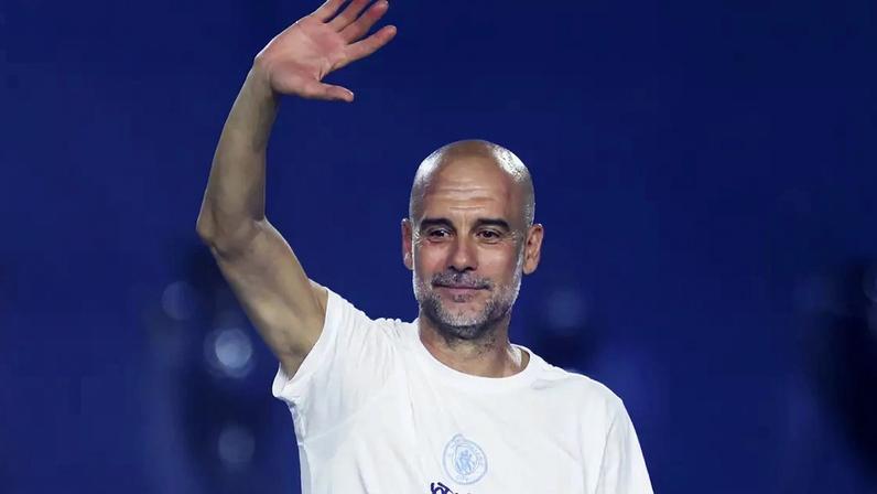 Pep Guardiola no After-Party Celebration do Manchester Cityy