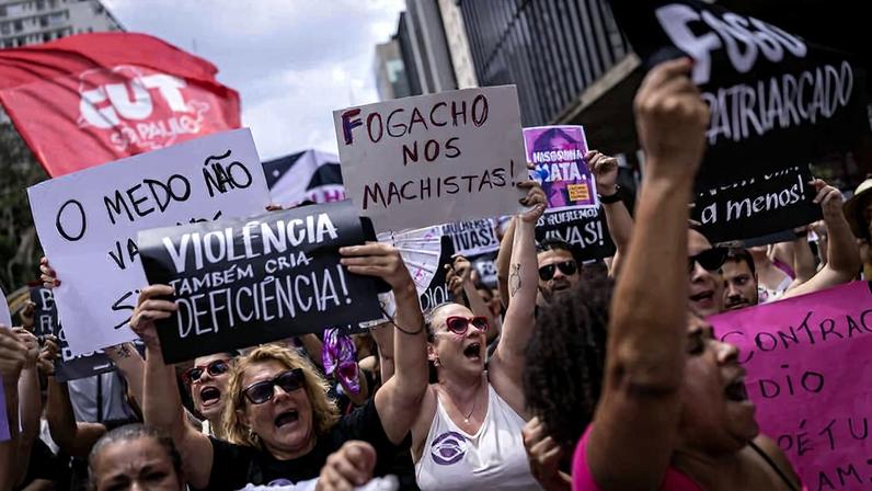 Manifestação na avenida Paulista contra casos de feminicídio