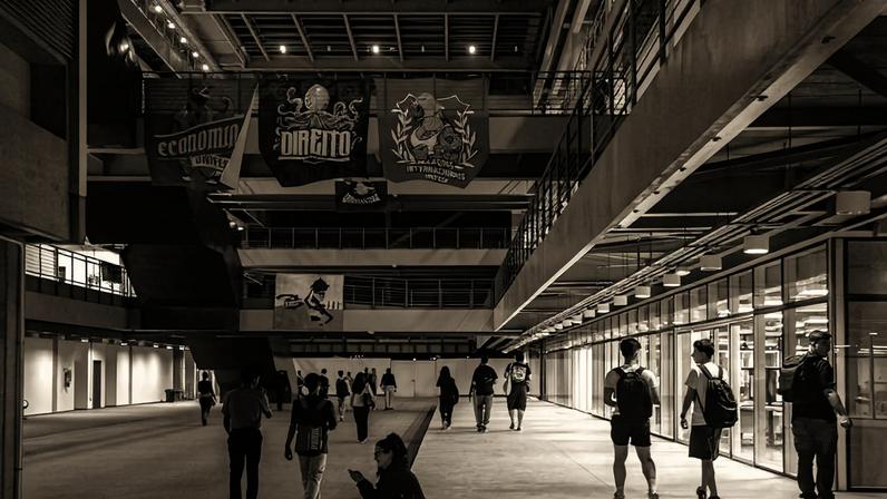 Movimentação no campus da Unifesp, em Osasco (SP)