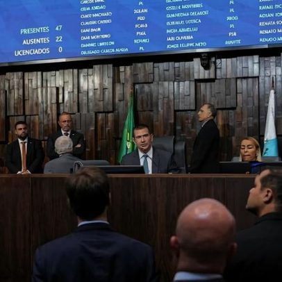 Alerj nomeia 30 exonerados por governador interino