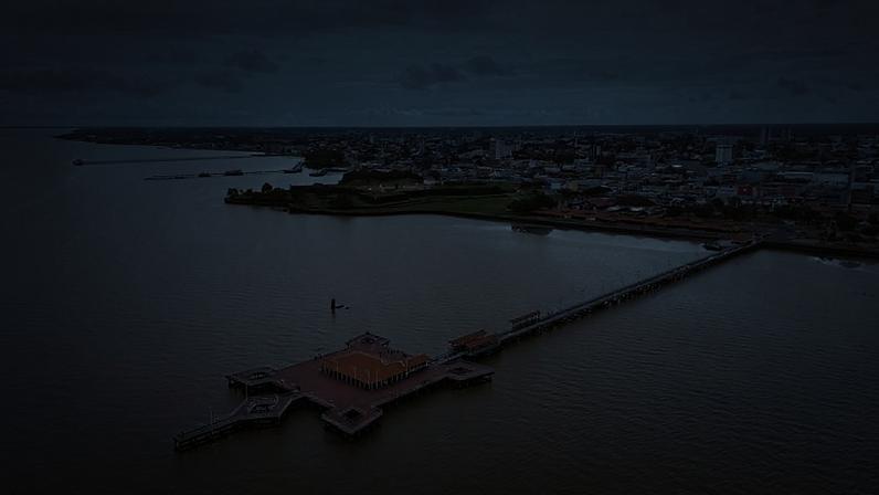Orla de Macapá, capital do Amapá, um dos estados do Norte que sentiu tremor de terra nesta quarta (24)