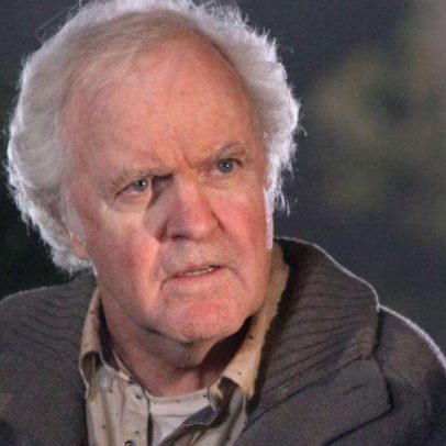 Ator James Handy, de Jumanji, é morto a facadas nos EUA; enteado é suspeito.
