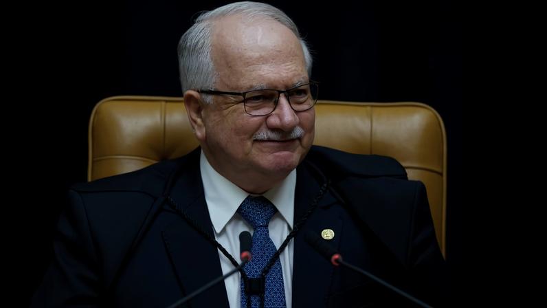 Sessão plenária do STF, sob a presidência do ministro Edson Fachin