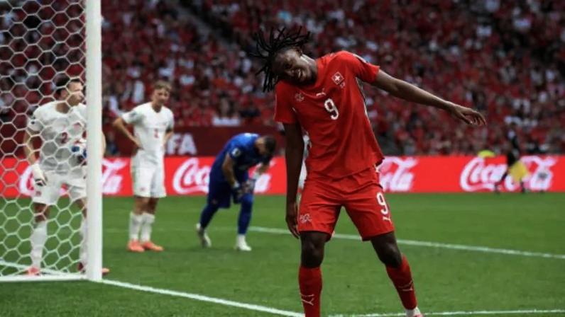 Vargas abriu o placar para a Suíça no BC Place –