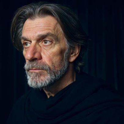 Peça em que Herbert Richers Jr. interpreta Lúcifer e Caim ganha novas sessões