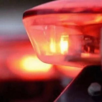Criminoso morre após assalto, perseguição e acidente na Avenida Carlos Gomes