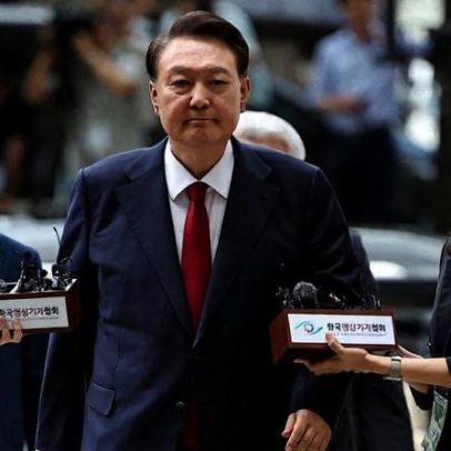 Ex-presidente sul-coreano é condenado por incursões com drones