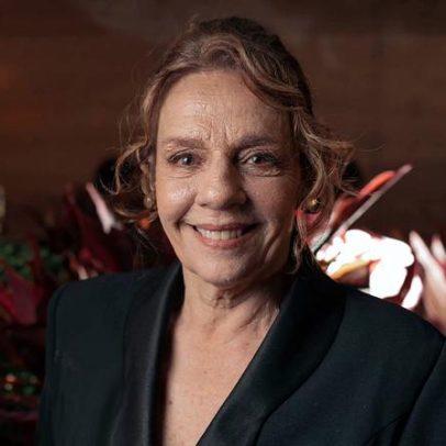 Rosi Campos comenta possibilidade de Diná ser assassina em Quem Ama Cuida