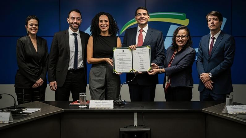 AGU fecha acordo para permitir posse de servidora no Itamaraty aprovada por cotas raciais