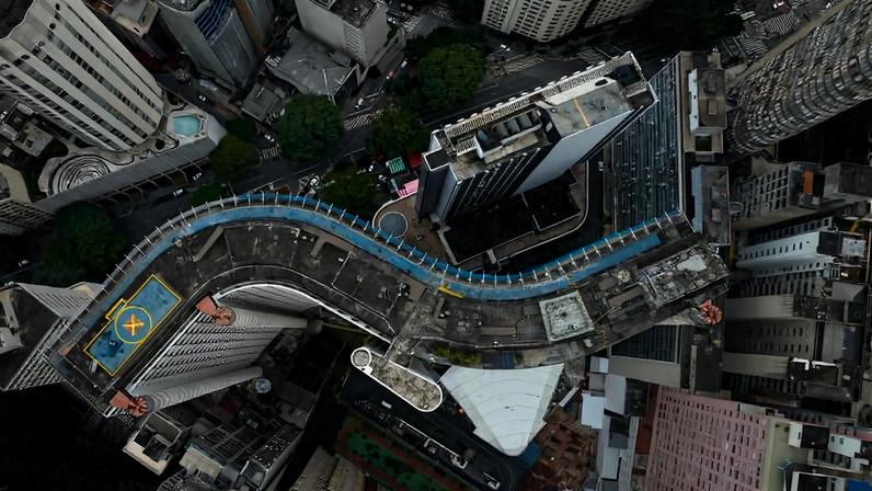 Vista aérea do Edifício Copan no aniversário de 60 anos do Edifício Copan. O prédio passou por renovação nos últimos anos, com novos espaços de moda, gastronomia e cultura