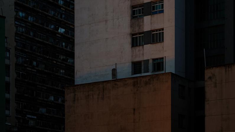 Fotografia de Bob Wolfenson que ilustra 'Uma História da Literatura Brasileira Contemporânea', da professora Regina Dalcastagnè