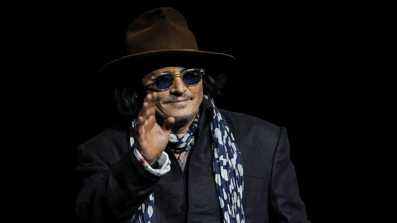 Johnny Depp no painel da Paramount Pictures durante a CinemaCon, em Las Vegas, em abril