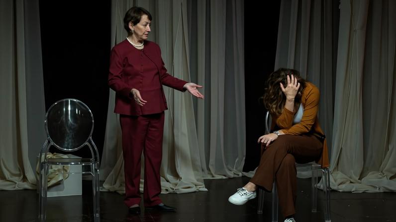 Peça com Nívea Maria e Regiane Alves é dirigida por Pedro Neschling - Peterson Ramos / Divulgação