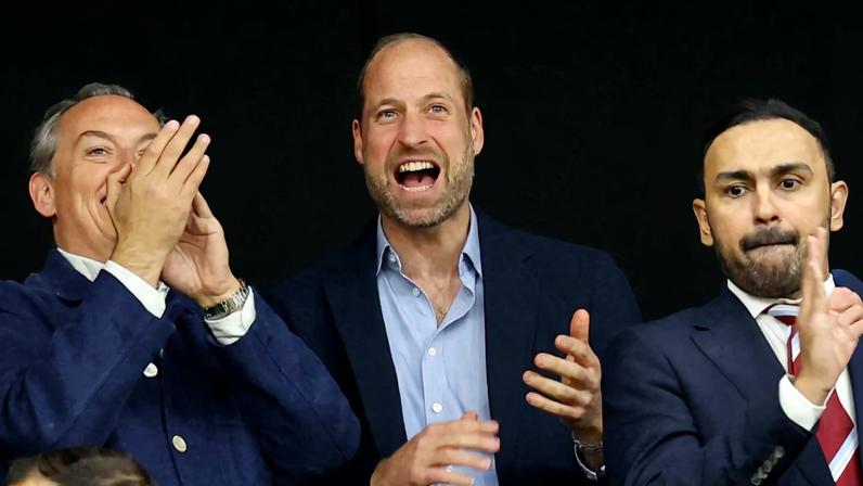 Princípe William vibra com a conquista Europa League 2025/26 no Besiktas Stadium, em Istambul