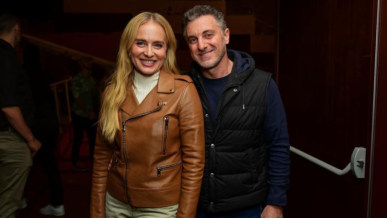 Angélica e Luciano Huck na estreia de 'O Meu Filho é um Musical'