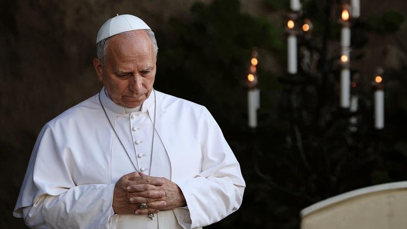 O papa Leão 14 nos jardins do Vaticano