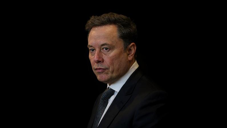 Elon Musk participa de julgamento de sua ação judicial contra a conversão da OpenAI em empresa com fins lucrativos, em um tribunal em Oakland, Califórnia