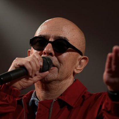 Morre Indio Solari, um dos maiores nomes do rock argentino, aos 77 anos