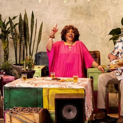 Zeca Pagodinho, Alcione e Jorge Aragão cantam juntos em São Paulo