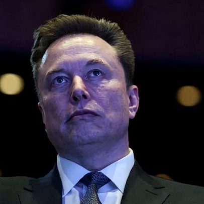 Musk lidera CEOs com 2,5 milhões de vezes mais que funcionário da Tesla