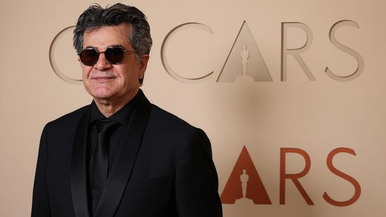 Jafar Panahi no tapete vermelho do Oscar, em Los Angeles