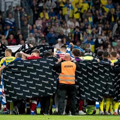 Eriksen volta a passar mal em campo pela Dinamarca