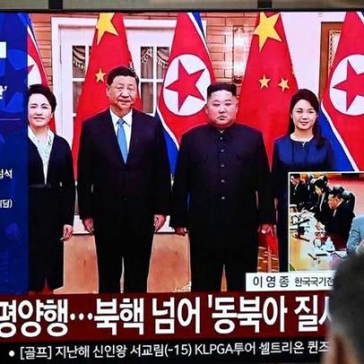 Xi Jinping chega à Coreia do Norte para visita oficial