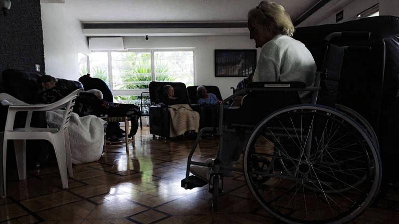 Idosos do Residencial Recanto da Vila, na Lapa